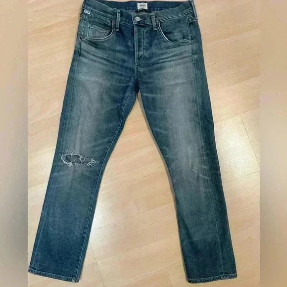 Citizens of Humanity Straight Jeans Size 26 Light Wash Distressed Button Fly - Picture 1 of 10